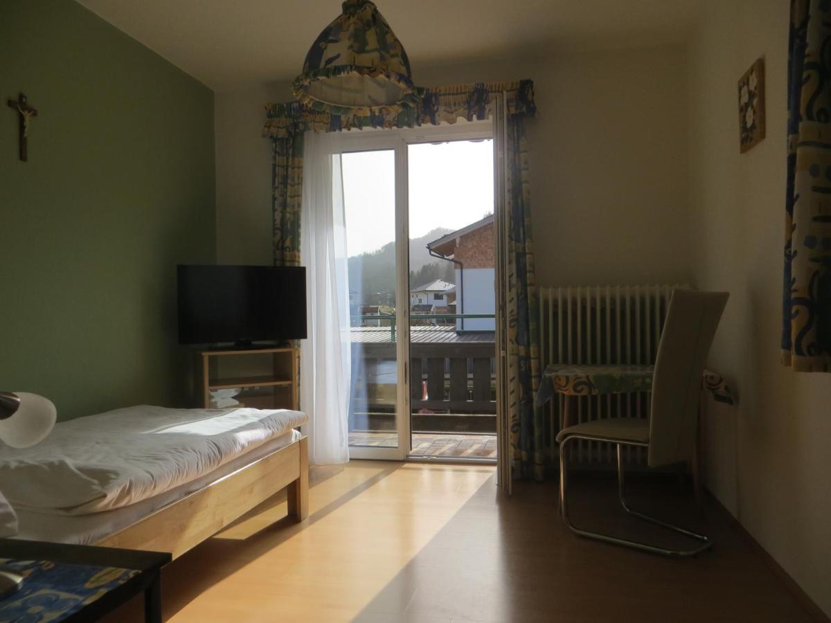 Garni Haus Jagerwirt Hotel Fuschl am See Room photo